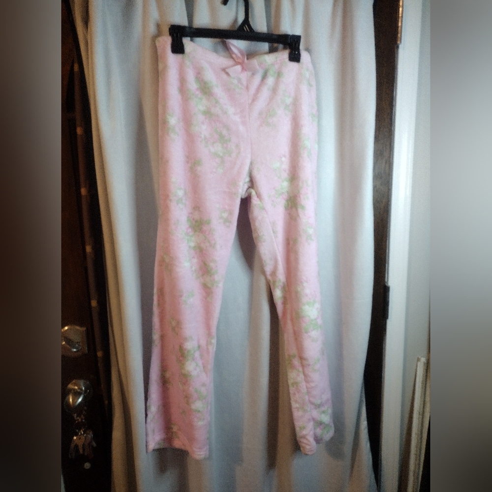 New, Shabby Chic Fleece Cabbage Rose Floral Fleece Lounge Pants - Picture 2 of 5